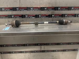 Gebruikte Aandrijfas rechts-voor Volkswagen Polo VI (AW1) 1.0 MPI 12V Prijs € 275,00 Margeregeling aangeboden door Verhoef Cars & Parts