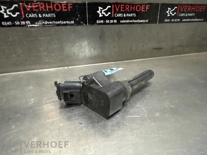 Gebruikte Bobine Volkswagen Polo VI (AW1) 1.0 MPI 12V Prijs € 20,00 Margeregeling aangeboden door Verhoef Cars & Parts
