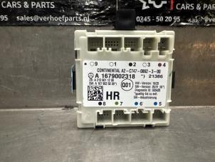 Gebruikte Deur module Mercedes GLE Coupe (C167) 350 e 2.0 16V 4-Matic Prijs € 40,00 Margeregeling aangeboden door Verhoef Cars & Parts