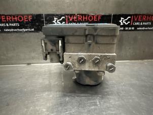 Gebruikte ABS Pomp Ford Fiesta 6 (JA8) 1.4 16V Prijs € 50,00 Margeregeling aangeboden door Verhoef Cars & Parts