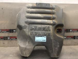 Gebruikte Afdekplaat motor Dodge 1500 Crew Cab (DS) 5.7 Hemi V8 Prijs op aanvraag aangeboden door Verhoef Cars & Parts