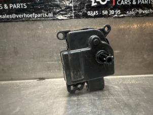Gebruikte Kachelklep Motor Dodge 1500 Crew Cab (DS) 5.7 Hemi V8 Prijs € 60,50 Inclusief btw aangeboden door Verhoef Cars & Parts