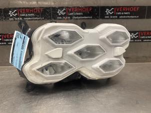 Gebruikte Mistlamp rechts-voor Volkswagen Golf VIII (CD1) 1.4 GTE 16V Prijs € 150,00 Margeregeling aangeboden door Verhoef Cars & Parts