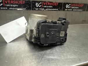 Gebruikte Gasklephuis Volkswagen Golf VIII (CD1) 1.4 GTE 16V Prijs € 125,00 Margeregeling aangeboden door Verhoef Cars & Parts