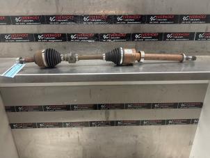 Gebruikte Homokineetas rechts-voor Renault Arkana (RJLL) 1.6 E-Tech 145 16V Prijs € 350,00 Margeregeling aangeboden door Verhoef Cars & Parts