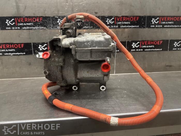 Gebruikte Aircopomp Mitsubishi Outlander (GF/GG) 2.0 16V PHEV 4x4 Prijs € 350,00 Margeregeling aangeboden door Verhoef Cars & Parts