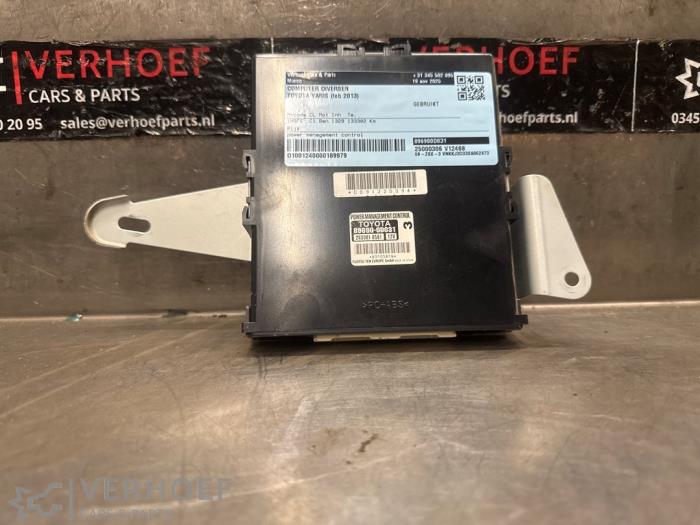 Gebruikte Computer Diversen Toyota Yaris III (P13) 1.33 16V Dual VVT-I Prijs € 75,00 Margeregeling aangeboden door Verhoef Cars & Parts