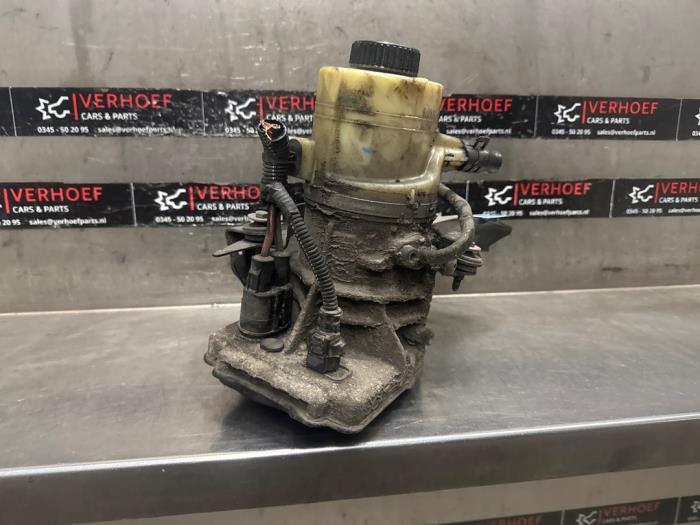 Stuurbekrachtiging Pomp van een Renault Trafic (1FL/2FL/3FL/4FL) 1.6 dCi 125 Twin Turbo 2018