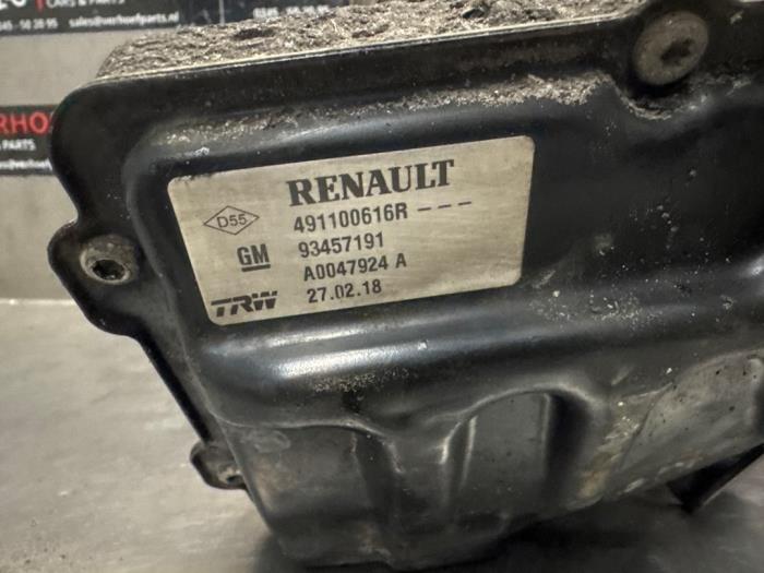 Stuurbekrachtiging Pomp van een Renault Trafic (1FL/2FL/3FL/4FL) 1.6 dCi 125 Twin Turbo 2018