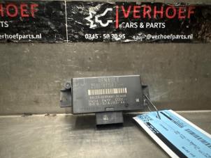 Gebruikte PDC Module Renault Trafic (1FL/2FL/3FL/4FL) 1.6 dCi 125 Twin Turbo Prijs € 30,25 Inclusief btw aangeboden door Verhoef Cars & Parts