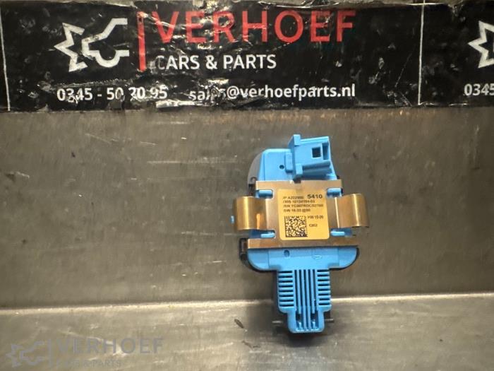 Gebruikte Regensensor Mercedes S (222.0/222.1) 3.0 S-350d Prijs op aanvraag aangeboden door Verhoef Cars & Parts