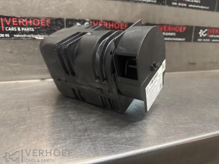 Gebruikte Compressor Mercedes S (222.0/222.1) 3.0 S-350d Prijs € 400,00 Margeregeling aangeboden door Verhoef Cars & Parts