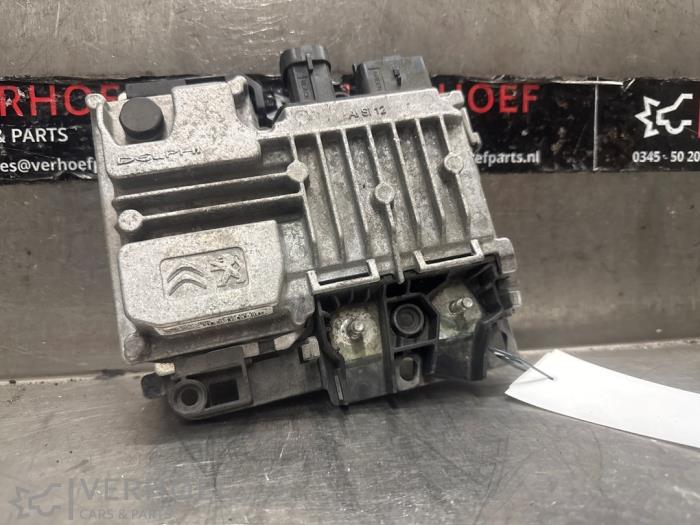 Gebruikte Start/Stop computer Peugeot 208 I (CA/CC/CK/CL) 1.6 Blue HDi 100 Prijs € 50,00 Margeregeling aangeboden door Verhoef Cars & Parts