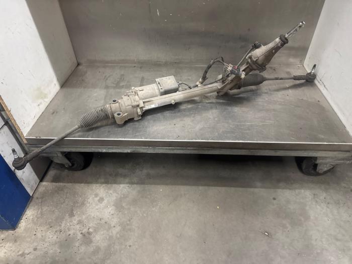 Stuurhuis Bekrachtigd van een Ford Transit Custom 2.0 TDCi 16V Eco Blue 105 2020