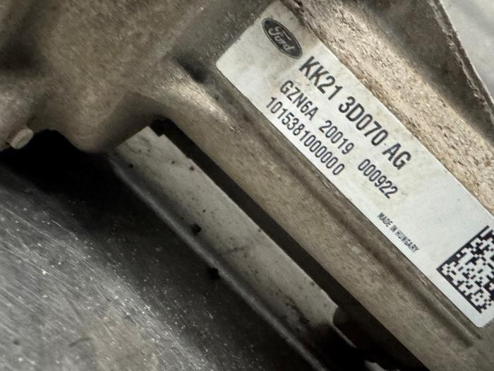 Stuurhuis Bekrachtigd van een Ford Transit Custom 2.0 TDCi 16V Eco Blue 105 2020