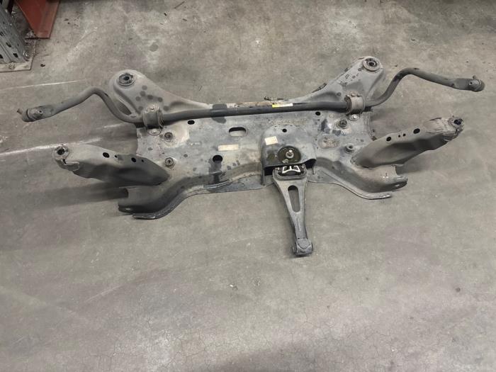 Subframe van een Ford Transit Custom 2.0 TDCi 16V Eco Blue 105 2020