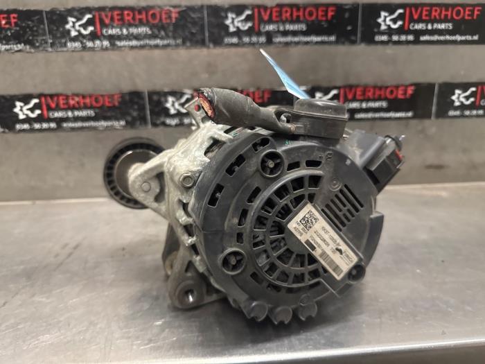 Dynamo van een Ford Transit Custom 2.0 TDCi 16V Eco Blue 105 2020