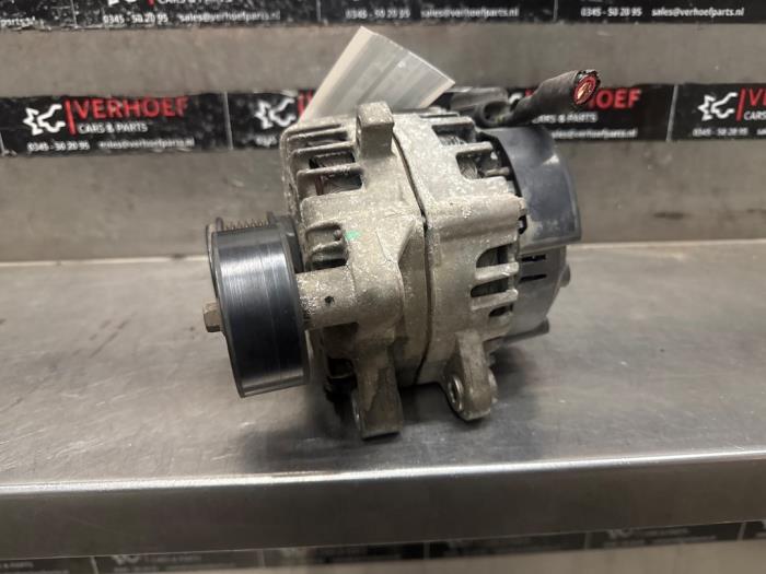 Dynamo van een Ford Transit Custom 2.0 TDCi 16V Eco Blue 105 2020