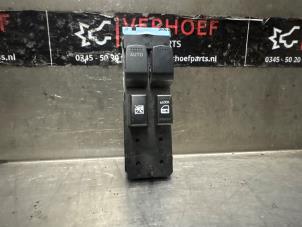 Gebruikte Combischakelaar ramen Suzuki Splash 1.0 12V Prijs € 25,00 Margeregeling aangeboden door Verhoef Cars & Parts