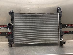 Gebruikte Radiateur Ford Transit Connect (PJ2) 1.5 TDCi ECOnetic Prijs € 60,50 Inclusief btw aangeboden door Verhoef Cars & Parts