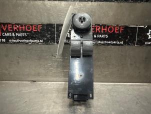 Gebruikte Combischakelaar ramen Ford Transit Connect (PJ2) 1.5 TDCi ECOnetic Prijs € 36,30 Inclusief btw aangeboden door Verhoef Cars & Parts