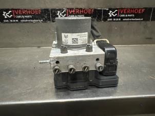 Gebruikte ABS Pomp Peugeot 308 (L3/L8/LB/LH/LP) 1.5 BlueHDi 130 Prijs € 150,00 Margeregeling aangeboden door Verhoef Cars & Parts
