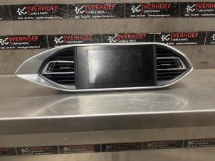 Gebruikte Display Multi Media regelunit Peugeot 308 (L3/L8/LB/LH/LP) 1.5 BlueHDi 130 Prijs € 250,00 Margeregeling aangeboden door Verhoef Cars & Parts