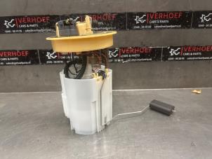 Gebruikte Benzinepomp Ford Focus 4 1.5 EcoBoost 12V 150 Prijs € 75,00 Margeregeling aangeboden door Verhoef Cars & Parts