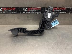 Gebruikte Sensor Gaspedaalpositie Opel Combo 1.3 CDTI 16V Prijs op aanvraag aangeboden door Verhoef Cars & Parts