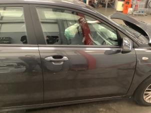 Gebruikte Deur 4Deurs rechts-voor Kia Rio IV (YB) 1.0i T-GDi 100 12V Prijs € 550,00 Margeregeling aangeboden door Verhoef Cars & Parts