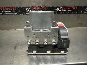 Gebruikte ABS Pomp Nissan Primastar 2.0 dCi 130 Prijs op aanvraag aangeboden door Verhoef Cars & Parts