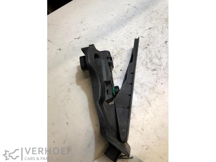 Gebruikte Gaspedaalpositie Sensor Volkswagen Passat Variant (3C5) 2.0 TDI 16V 140 Prijs € 25,00 Margeregeling aangeboden door Verhoef Cars & Parts