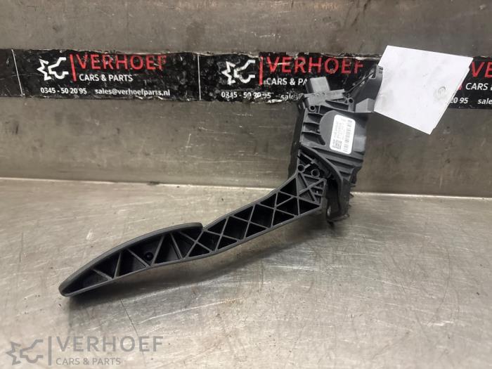 Gebruikte Gaspedaalpositie Sensor Ford Fiesta 7 1.1 Ti-VCT 12V 70 Prijs € 35,00 Margeregeling aangeboden door Verhoef Cars & Parts