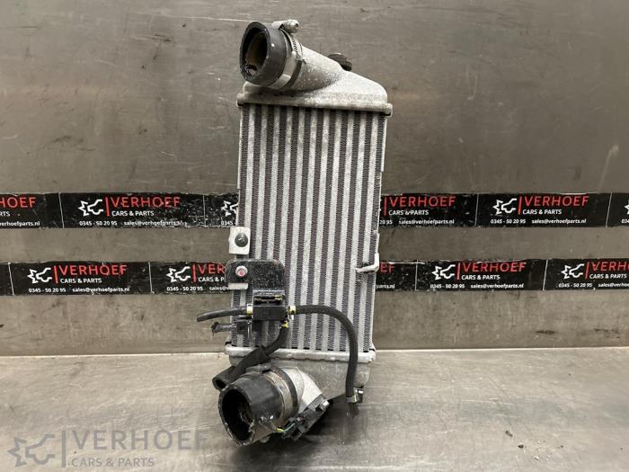 Gebruikte Intercooler Kia Rio IV (YB) 1.0i T-GDi 100 12V Prijs € 75,00 Margeregeling aangeboden door Verhoef Cars & Parts