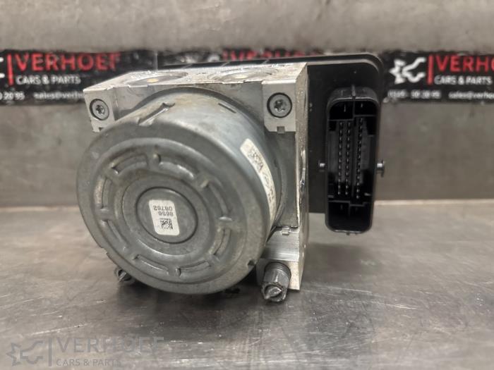 Gebruikte ABS Pomp Renault Talisman (RFDL) 1.6 Energy TCe 150 EDC Prijs op aanvraag aangeboden door Verhoef Cars & Parts