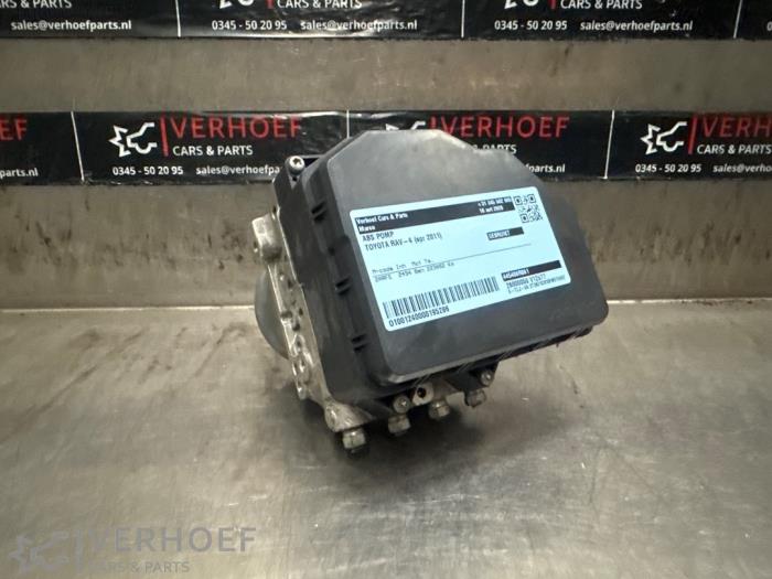 Gebruikte ABS Pomp Toyota RAV4 (A3) Prijs op aanvraag aangeboden door Verhoef Cars & Parts