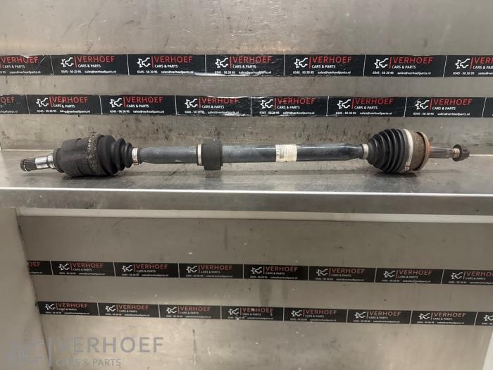 Gebruikte Steekas rechts-voor Toyota Auris (E18) 1.6 Dual VVT-i 16V Prijs € 75,00 Margeregeling aangeboden door Verhoef Cars & Parts