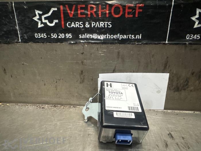 Gebruikte Smart entry computer Toyota Yaris III (P13) 1.5 16V Hybrid Prijs op aanvraag aangeboden door Verhoef Cars & Parts