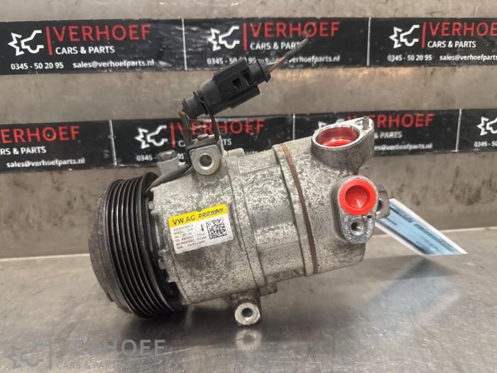 Gebruikte Pomp Airco Seat Mii 1.0 12V Prijs € 125,00 Margeregeling aangeboden door Verhoef Cars & Parts