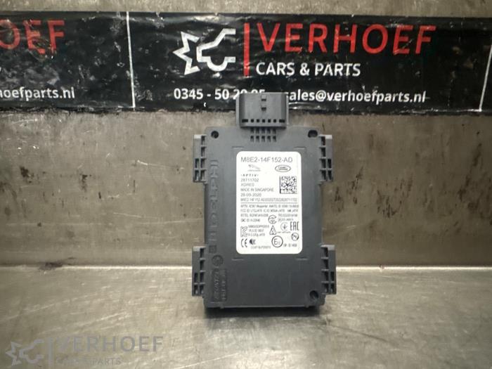 Gebruikte Dode hoek sensor Jaguar I-Pace EV320 AWD Prijs € 125,00 Margeregeling aangeboden door Verhoef Cars & Parts