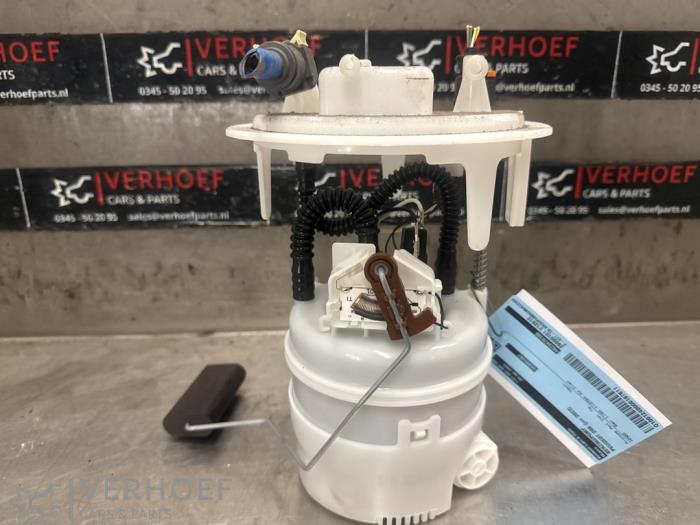 Gebruikte Benzinepomp Peugeot 208 II (UB/UH/UP) 1.2 Vti 12V PureTech 75 Prijs € 90,00 Margeregeling aangeboden door Verhoef Cars & Parts