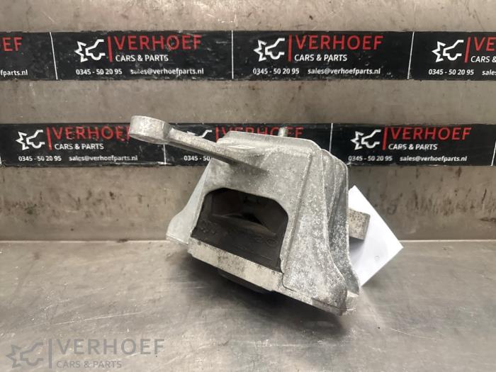 Gebruikte Motorrubber Kia Proceed (CD) 1.6 T-GDI 16V DCT Prijs € 50,00 Margeregeling aangeboden door Verhoef Cars & Parts