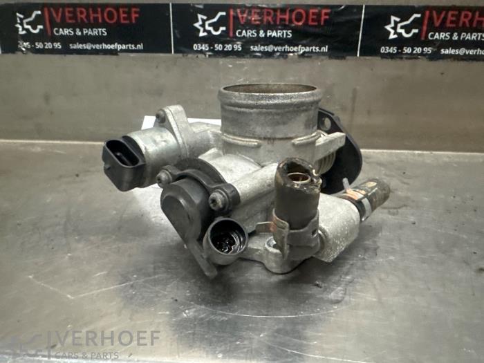 Gebruikte Gasklephuis Chevrolet Spark (M300) 1.0 16V Bifuel Prijs € 40,00 Margeregeling aangeboden door Verhoef Cars & Parts