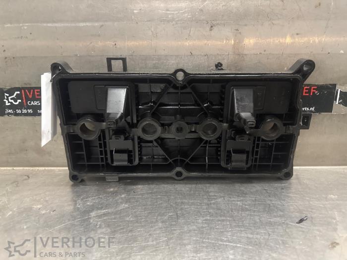 Gebruikte Kleppendeksel Nissan Qashqai (J10) 2.0 16V Prijs op aanvraag aangeboden door Verhoef Cars & Parts