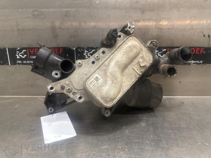 Gebruikte Oliefilterhuis Mercedes Vito (447.6) 1.7 110 CDI 16V Prijs op aanvraag aangeboden door Verhoef Cars & Parts