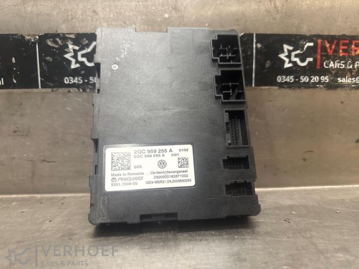 Gebruikte Cabriokap computer Volkswagen T-Roc Cabrio 1.5 TSI Evo BMT 16V Prijs € 125,00 Margeregeling aangeboden door Verhoef Cars & Parts