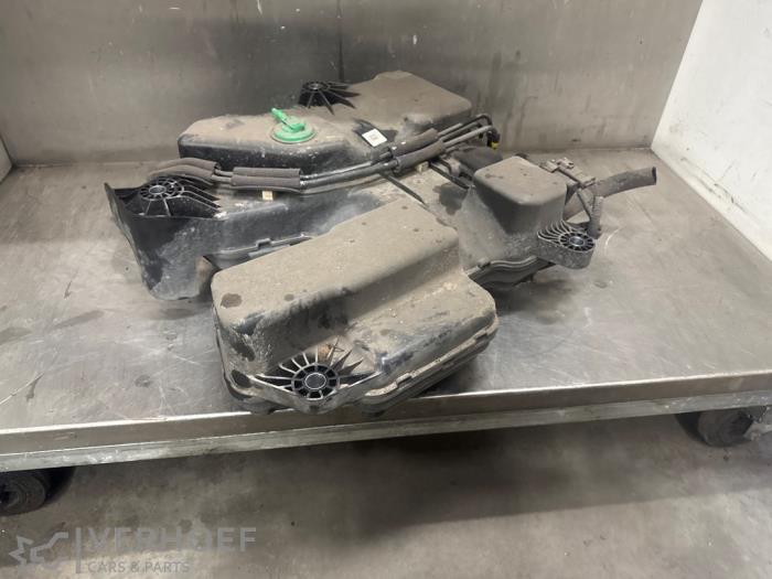 Gebruikte Adblue tank Citroen Jumpy 2.0 Blue HDI 180 Prijs op aanvraag aangeboden door Verhoef Cars & Parts