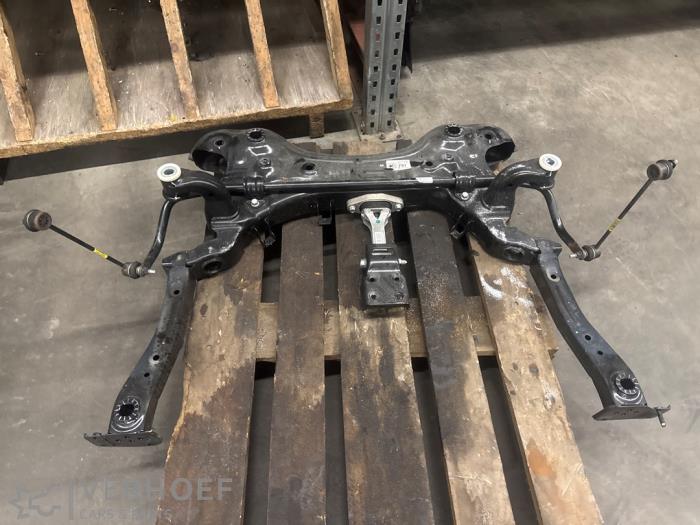 Gebruikte Subframe Hyundai Inster (AX1) 42 kWh Prijs op aanvraag aangeboden door Verhoef Cars & Parts