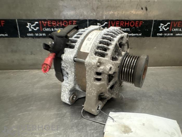 Gebruikte Dynamo Ford Fiesta 6 (JA8) 1.0 Ti-VCT 12V 65 Prijs € 40,00 Margeregeling aangeboden door Verhoef Cars & Parts