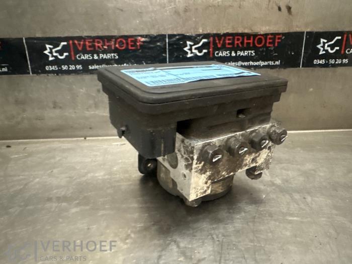 Gebruikte ABS Pomp Ford Fiesta 6 (JA8) 1.0 SCI 12V 80 Prijs op aanvraag aangeboden door Verhoef Cars & Parts